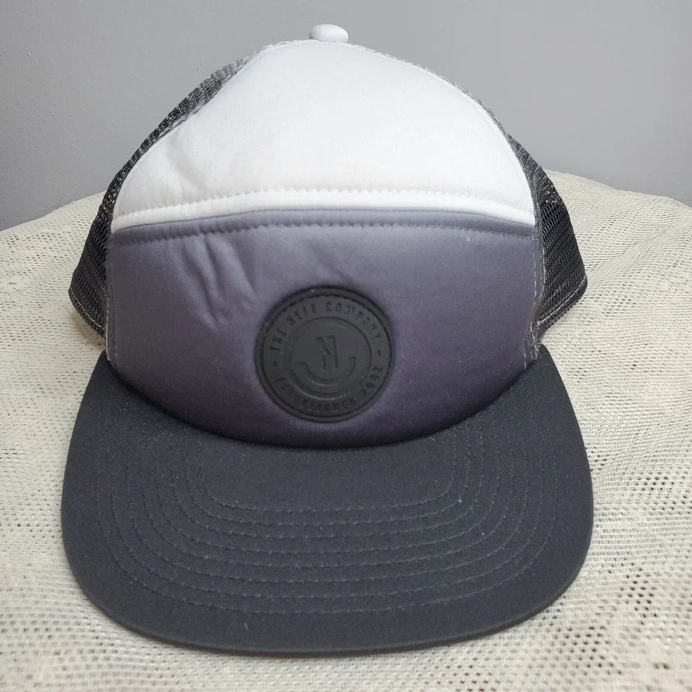 The NEFF COMPANY trucker Hat Foam Front Snapback‎ Mesh Back Ombre